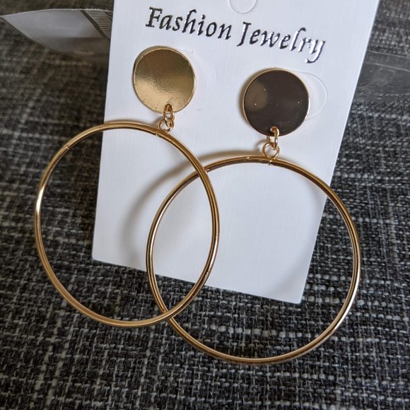 Clip on earrings bundle - Picture 5 of 6